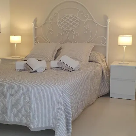 Encantador En El Corazon De Siviglia